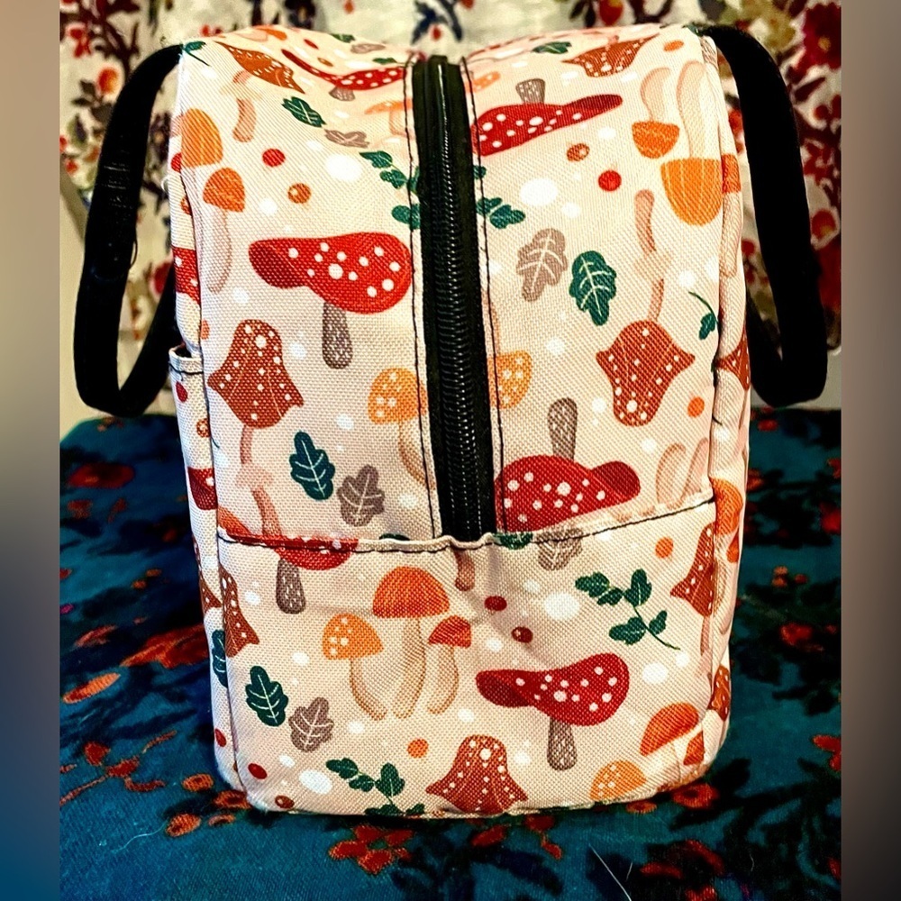 Insulated Lunch Picnic Bag Mushroom Print Red Beige Orange Lunchbox Cooler Tote - Picture 9 of 14